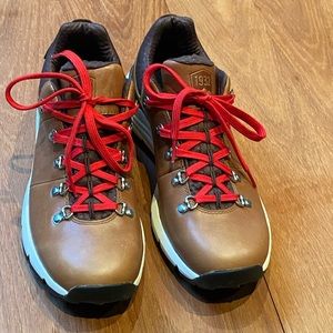 Danner Mountain 600 Low - Saddle Brown Size 10